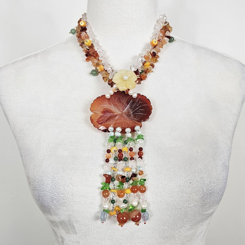 Statement  Handmaded Carved Agate Flower and Mixed Beads Beaded Necklace